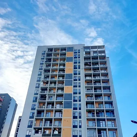 Cozy 1Br Apt Near Metro Station On Saburtalo. Tbilisi Exterior photo