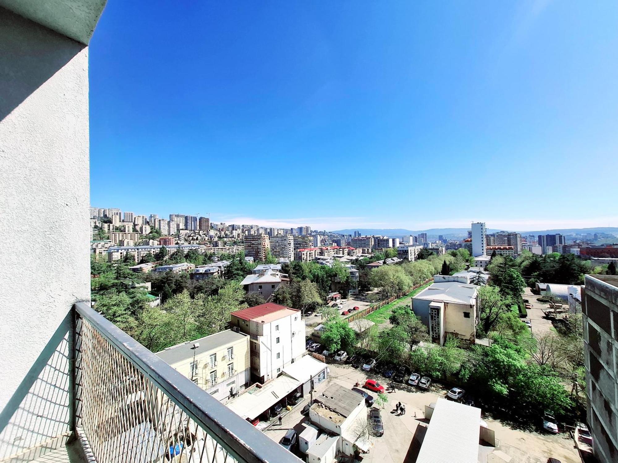 Cozy 1br Near Metro Station On Saburtalo. דירה טביליסי